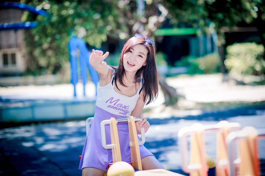 “莫要冲动！”眼看刘璝直接拔剑横在脖子上，刘璋大惊，想要阻止却已经来不及了。